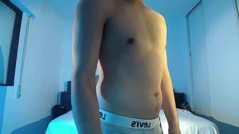 Snapshot of luxanee chatting on October 1, 6:47 pm luxanee online show from October 1, 6:47 pm