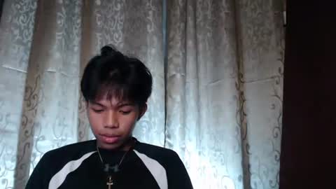 Snapshot of luxirfy_xx chatting on October 8, 4:37 pm luxirfy online show from October 8, 4:37 pm