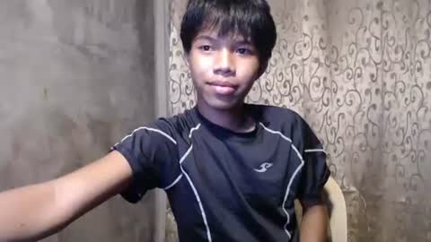 Snapshot of luxirfy_xx chatting on October 28, 11:47 am luxirfy online show from October 28, 11:47 am