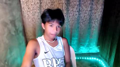 Snapshot of luxirfy_xx chatting on November 13, 6:18 pm luxirfy online show from November 13, 6:18 pm