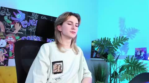 Ray online show from February 18, 3:42 am