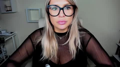 Diana online show from December 10, 10:06 am