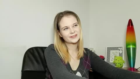 Lydia online show from November 5, 7:25 pm