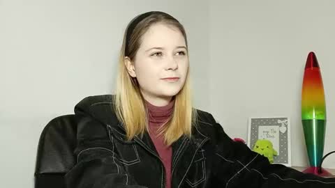 Lydia online show from November 11, 7:25 pm