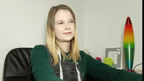 Lydia online show from November 20, 7:35 pm