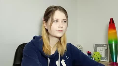 Lydia online show from December 1, 7:19 pm