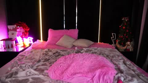 Snapshot of lylanimfa chatting on January 9, 5:22 pm lylanimfa online show from January 9, 5:22 pm