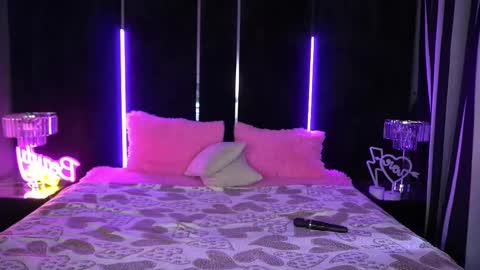 Snapshot of lylanimfa chatting on March 7, 6:57 am lylanimfa online show from March 7, 6:57 am