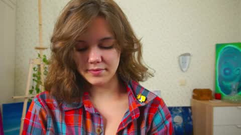 hi im Lyle online show from December 7, 3:04 am