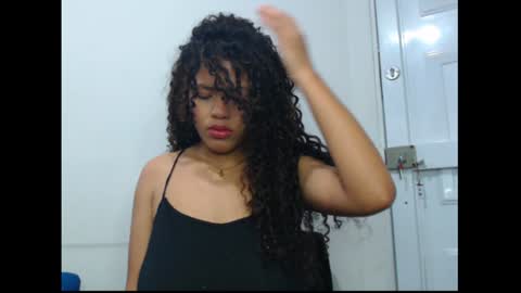 lylii_evans online show from January 30, 4:58 am
