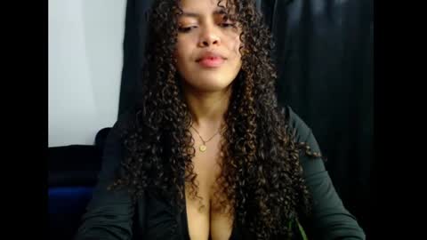 lylii_evans online show from March 4, 3:55 am