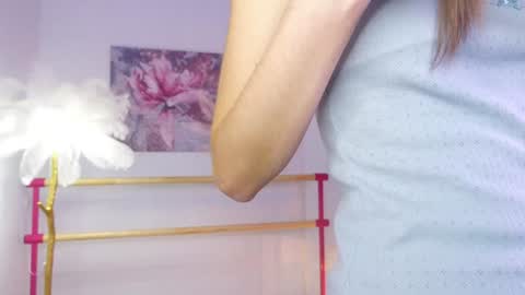 Lyly   online show from December 16, 5:27 am