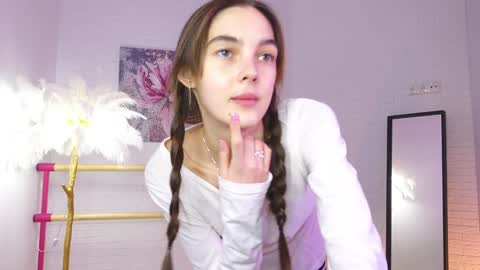 Lyly   online show from December 23, 5:28 am