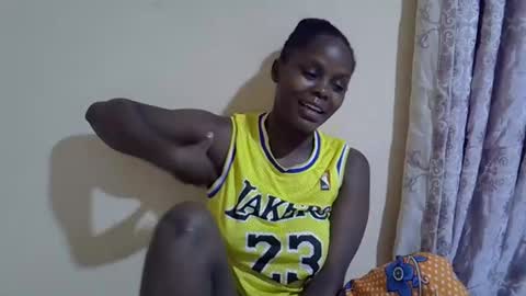 lyn_anna online show from October 21, 7:47 pm