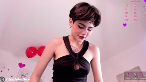 Snapshot of lyn_lebelle chatting on February 27, 2:10 am Lyn online show from February 27, 2:10 am