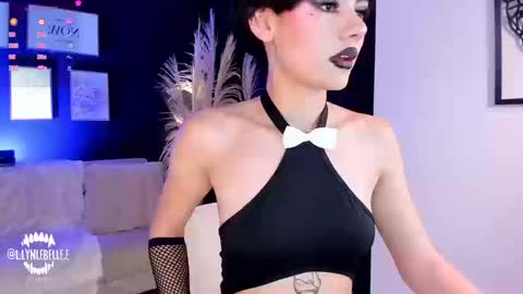 Snapshot of lyn_lebelle chatting on September 13, 9:25 pm Lyn online show from September 13, 9:25 pm