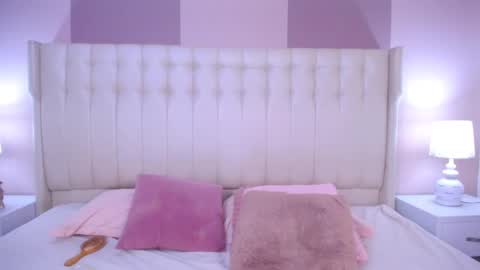 Lyn online show from January 23, 2:17 pm