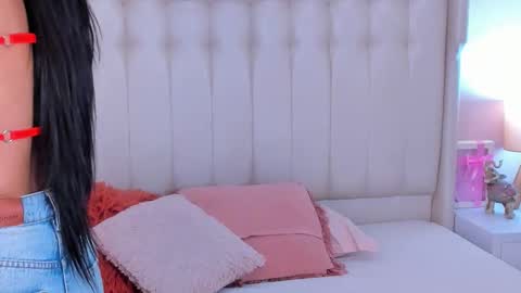 Lyn online show from October 31, 11:22 am