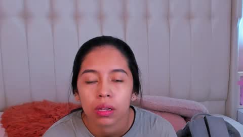 Lyn online show from November 26, 11:11 am