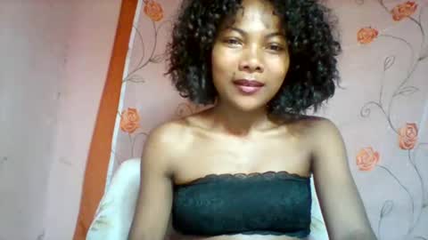 lyndah19 online show from November 26, 10:44 pm