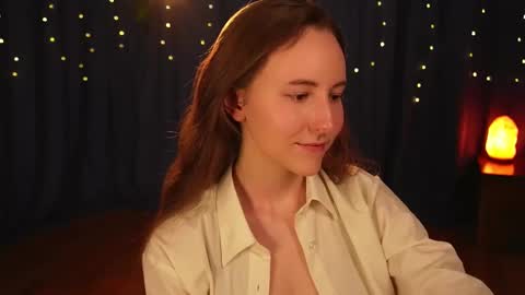 Snapshot of lynn_feline chatting on February 25, 12:13 pm Lynn online show from February 25, 12:13 pm