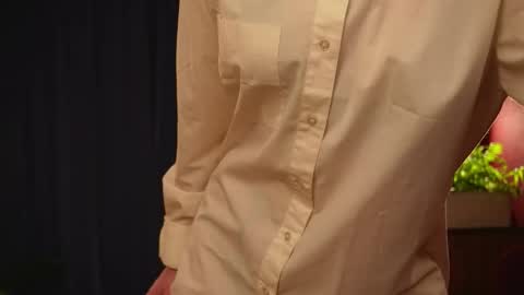 Snapshot of lynn_feline chatting on October 7, 3:58 am Lynn online show from October 7, 3:58 am