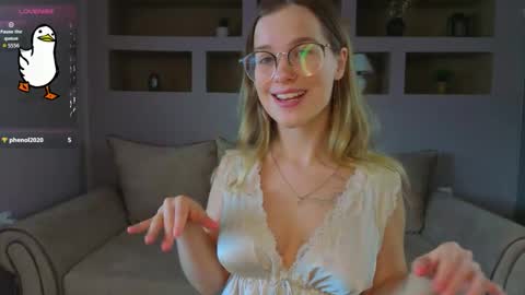 Lynn online show from October 29, 1:35 pm