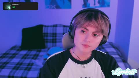 Snapshot of lyodass chatting on December 4, 2:42 am Lyodass online show from December 4, 2:42 am