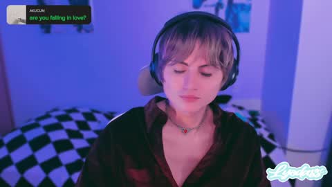 Snapshot of lyodass chatting on December 8, 4:25 am Lyodass online show from December 8, 4:25 am