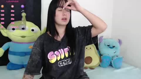 lyshana online show from January 3, 11:25 am