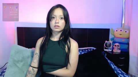 lyshana online show from November 4, 5:01 pm