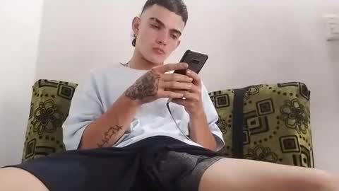 m0ntana777 online show from February 22, 12:19 pm