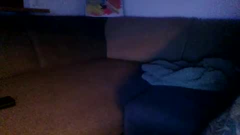 Snapshot of m1guele chatting on December 15, 11:42 pm Fucklover online show from December 15, 11:42 pm