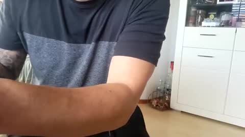 Snapshot of m1guele chatting on October 16, 1:56 pm Fucklover online show from October 16, 1:56 pm