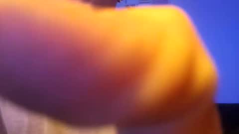 Snapshot of m1guele chatting on November 15, 3:04 am Fucklover online show from November 15, 3:04 am