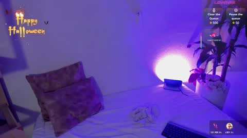 Mila online show from October 18, 12:35 am