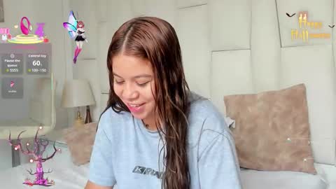 Mila online show from November 2, 3:36 pm