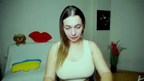 Vikki online show from October 30, 4:30 pm