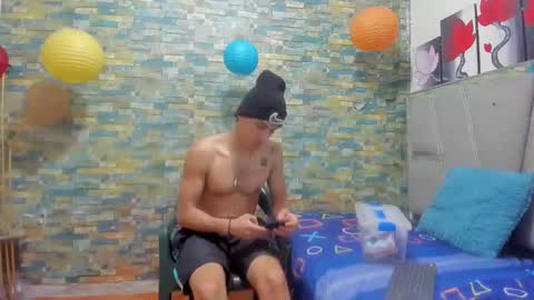 itgram pezlo josue online show from January 11, 7:49 pm