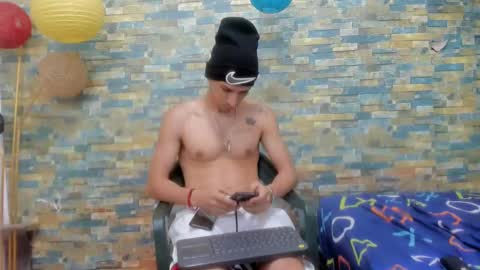 itgram pezlo josue online show from January 19, 12:39 pm