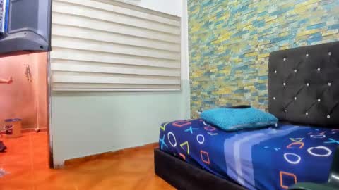 itgram pezlo josue online show from February 6, 8:34 pm