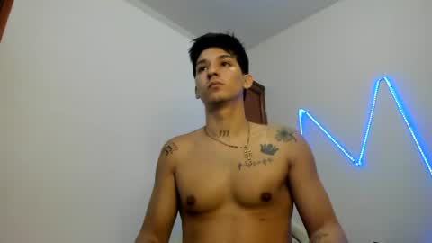 itgram pezlo josue online show from November 17, 1:44 am