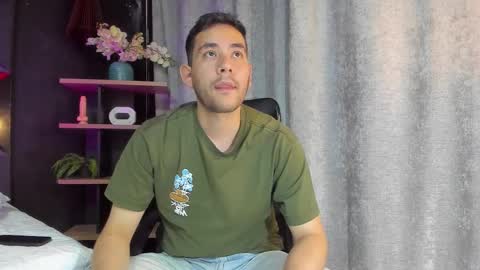 Snapshot of maatt_de_luca chatting on September 10, 5:46 pm Matt De Luca online show from September 10, 5:46 pm