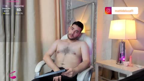 Snapshot of maatt_de_luca chatting on October 13, 5:57 pm Matt De Luca online show from October 13, 5:57 pm