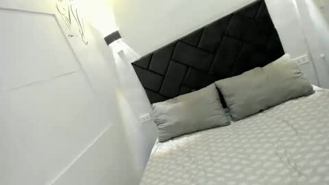 mabuhay_lyn online show from November 11, 6:35 am