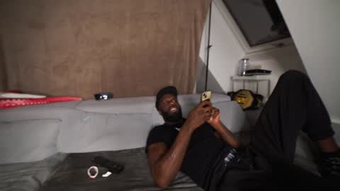 Mac Troy online show from December 13, 9:52 pm