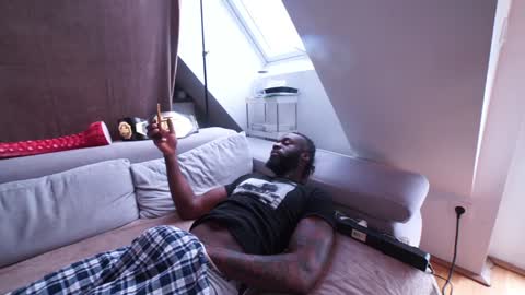 Mac Troy online show from January 11, 11:34 am