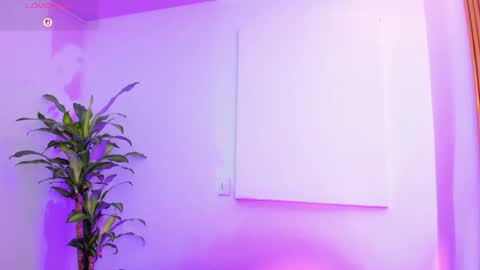 Snapshot of macarenasmith1 chatting on December 16, 11:48 am macarenasmith1 online show from December 16, 11:48 am