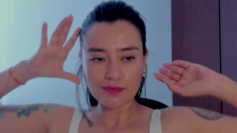 Maca online show from November 18, 4:22 pm