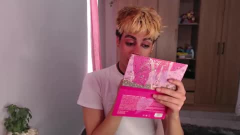 Snapshot of machissex chatting on January 3, 3:33 pm machissex online show from January 3, 3:33 pm